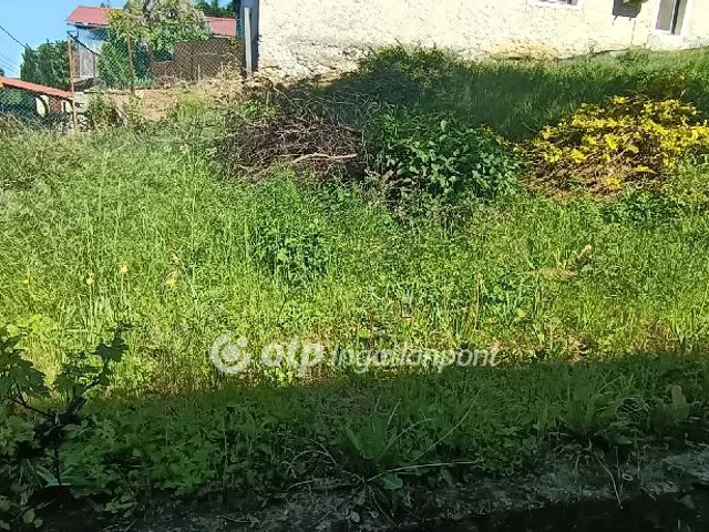 Eladó telek Nagykovácsi 588 nm