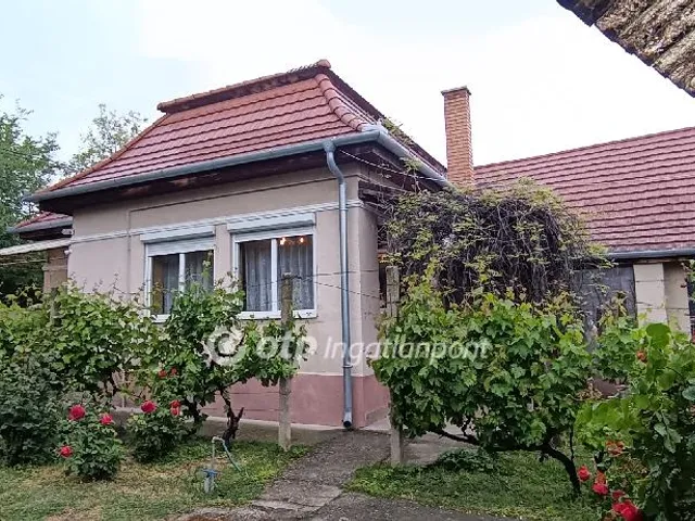 Eladó ház Kiskunlacháza 70 nm