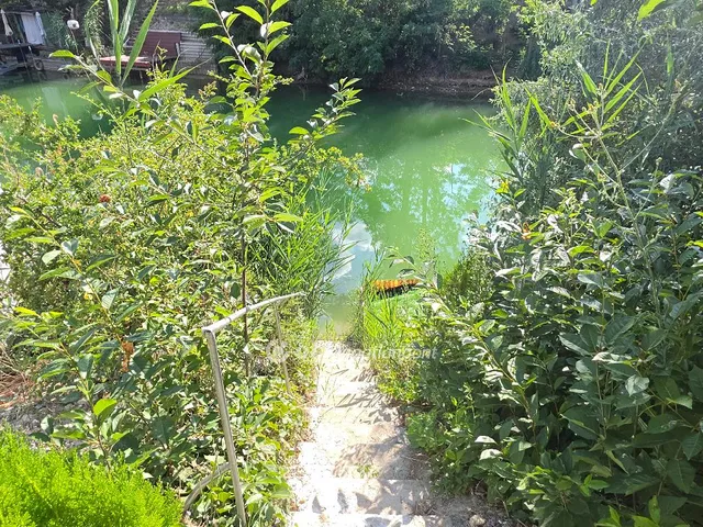 Eladó nyaraló Szigetszentmiklós 48 nm