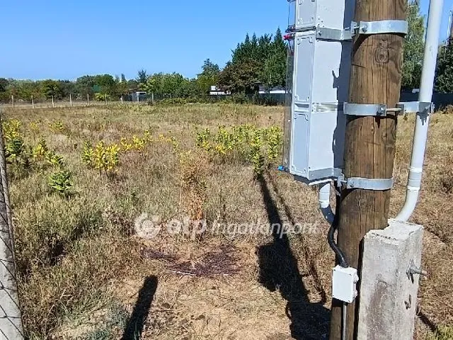 Eladó telek Szigetújfalu 1181 nm