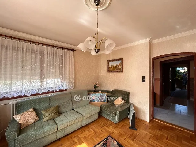 Eladó ház Alsónémedi 220 nm