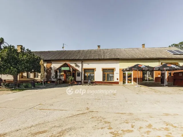 Eladó kereskedelmi és ipari ingatlan Dávod 280 nm