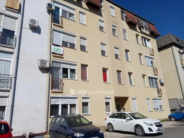 Eladó lakás Kaposszekcső, Liget lakótelep 54 nm