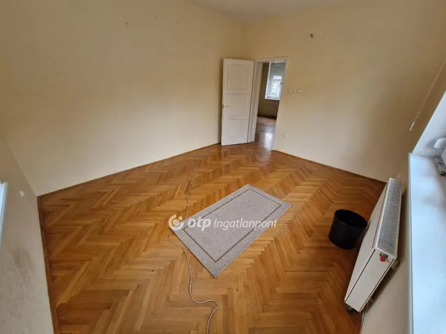Kiadó ház Szekszárd 106 nm