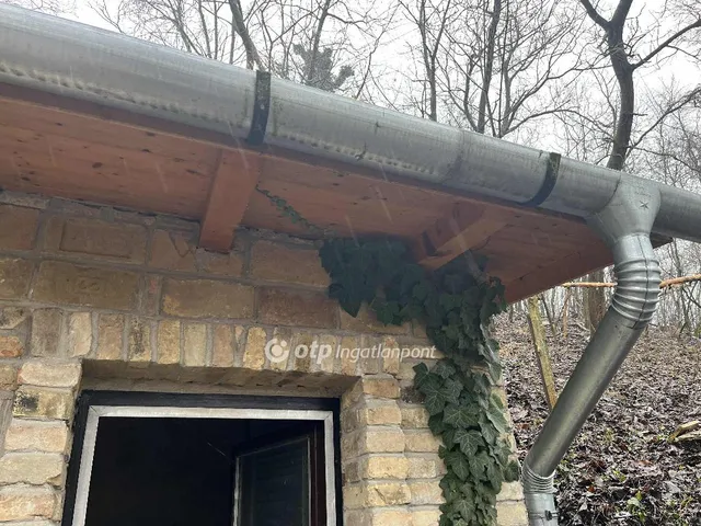 Eladó mezőgazdasági ingatlan Szekszárd, Csatár 665 nm