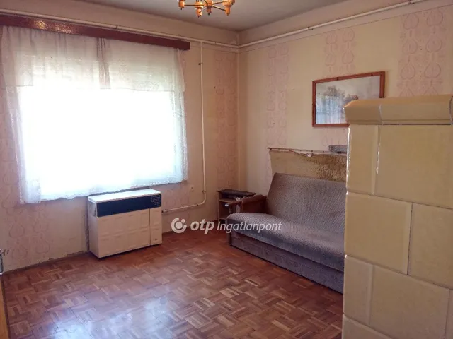 Eladó ház Dombóvár, Újdombóvár 63 nm