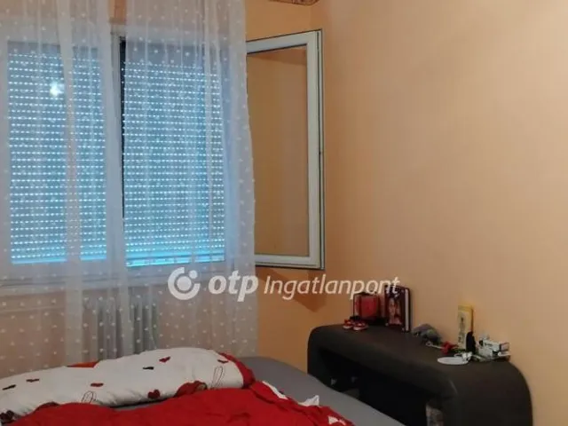 Eladó lakás Szekszárd, Csatár 52 nm