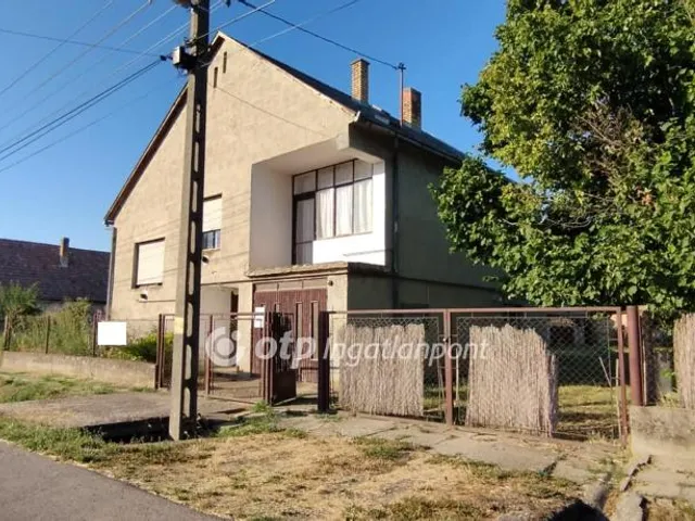 Eladó ház Szedres 110 nm