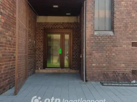 Kiadó kereskedelmi és ipari ingatlan Szekszárd, Központ 412 nm