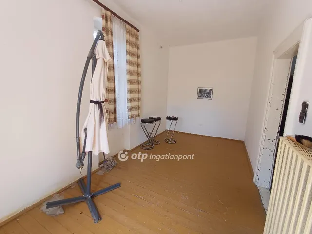 Eladó kereskedelmi és ipari ingatlan Dávod 133 nm