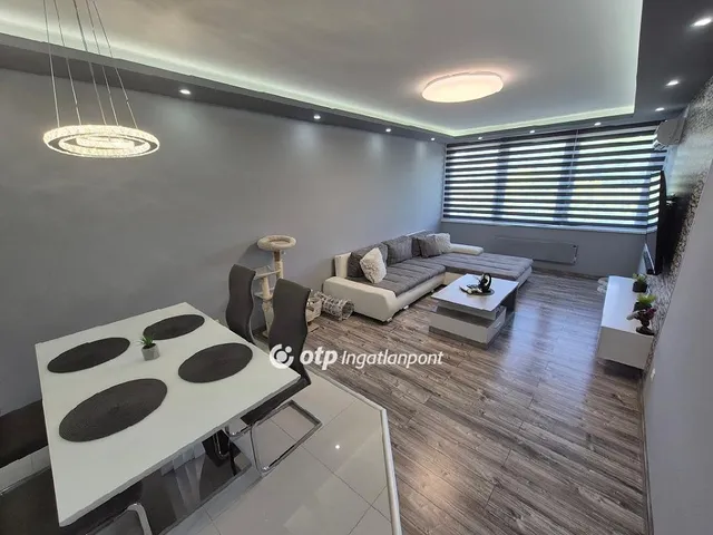 Eladó lakás Szekszárd, Felsőváros 73 nm