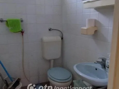 Eladó ház Szekszárd 42 nm