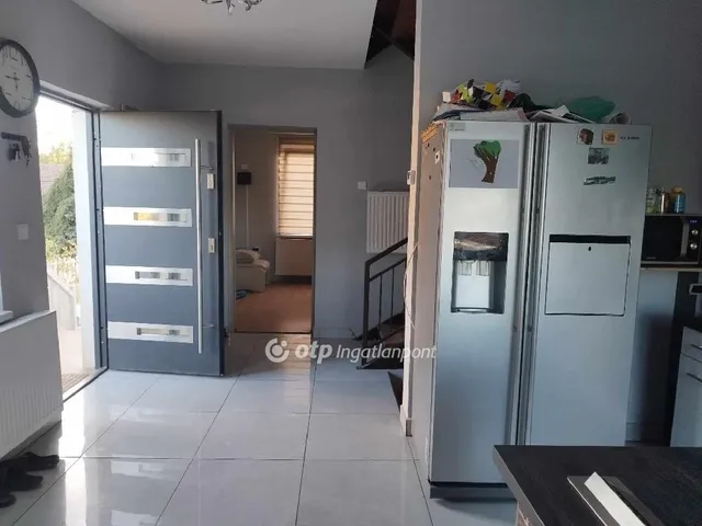 Eladó ház Hőgyész 181 nm