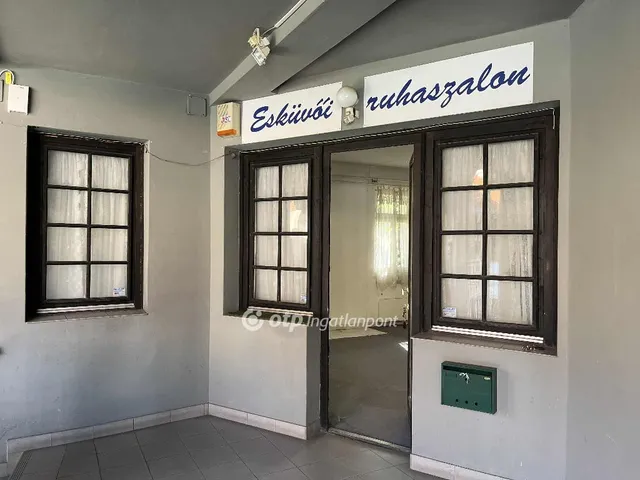 Kiadó kereskedelmi és ipari ingatlan Szekszárd 37 nm