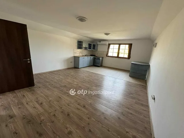 Eladó ház Tolna 162 nm