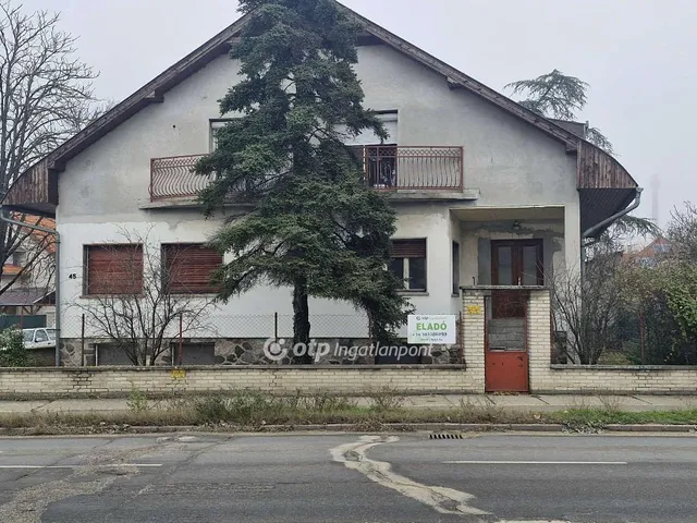 Eladó ház Baja 264 nm