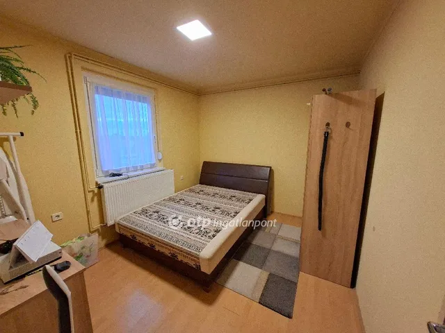 Eladó ház Érsekcsanád 265 nm