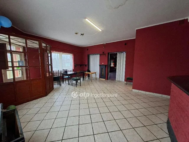 Eladó ház Bácsbokod 208 nm