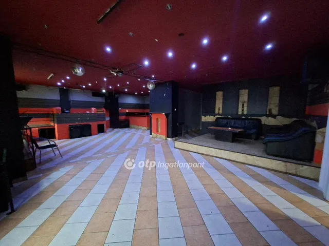 Eladó ház Bácsbokod 208 nm