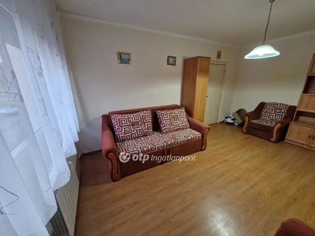 Eladó lakás Szekszárd, Csatár 49 nm