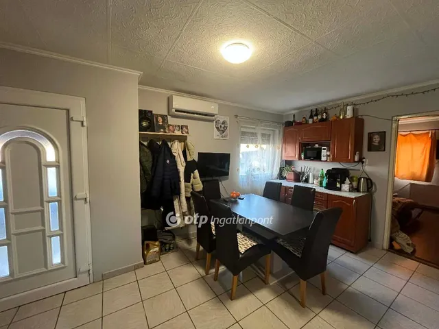 Eladó ház Fadd 62 nm