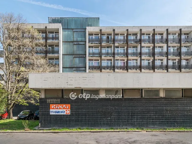 Eladó kereskedelmi és ipari ingatlan Szekszárd 4789 nm