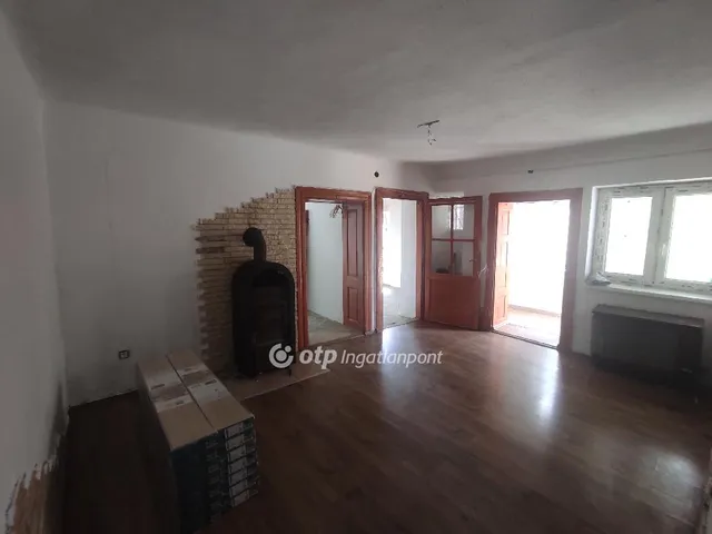 Eladó ház Várdomb 73 nm
