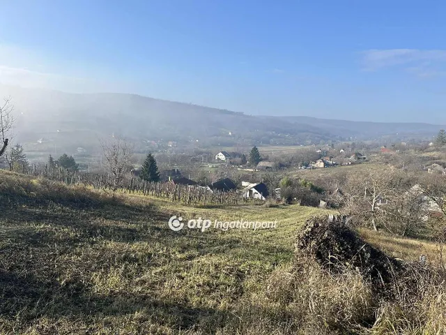 Eladó telek Szekszárd 1934 nm
