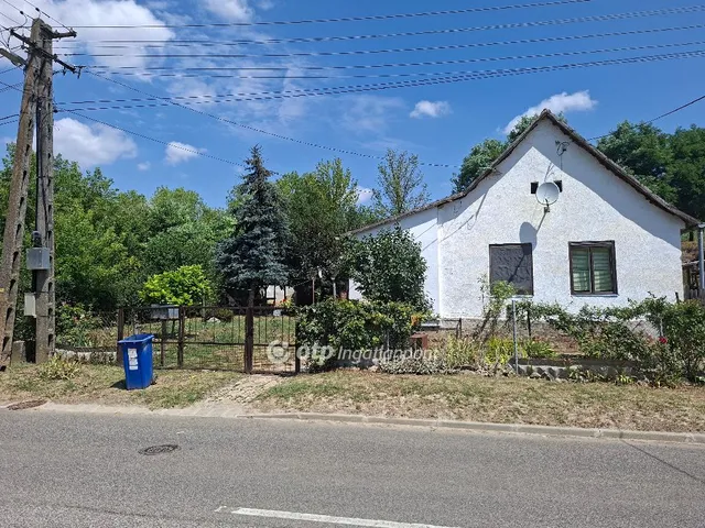 Eladó ház Kistormás 100 nm