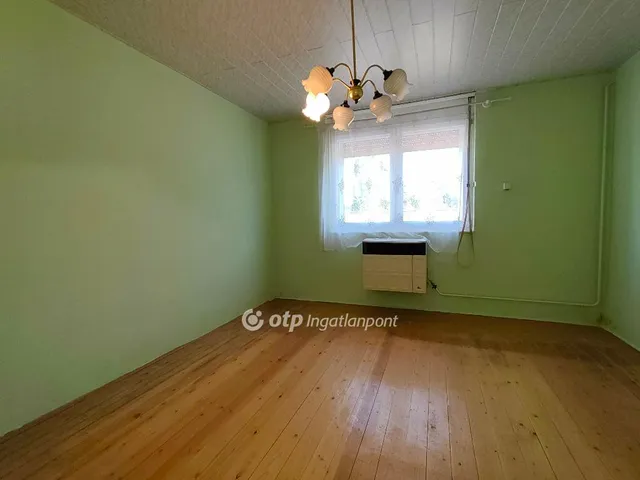 Eladó ház Fadd 68 nm