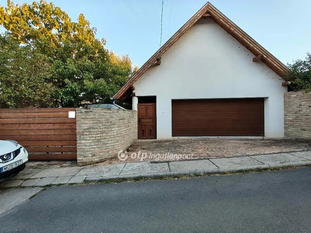 Eladó ház Szekszárd 184 nm