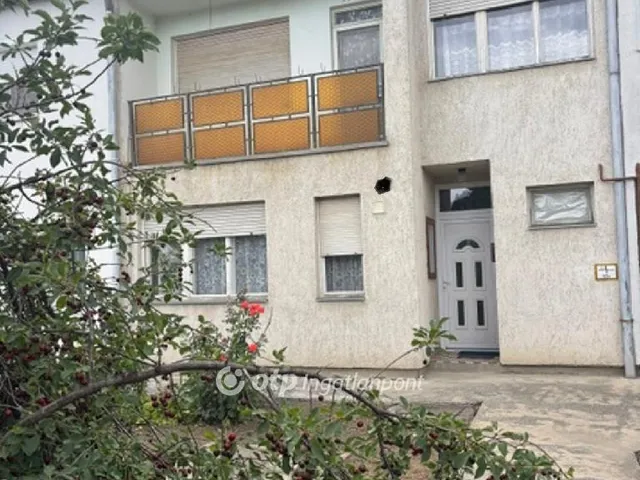 Eladó ház Bátaszék 101 nm