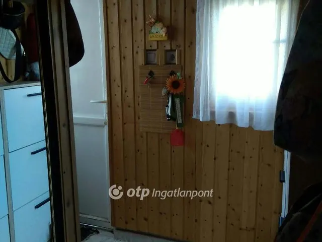 Eladó ház Báta 48 nm