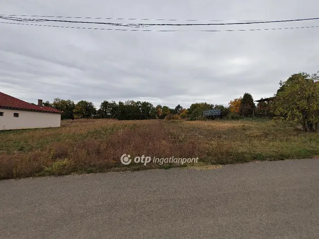 Eladó telek Dombóvár 1639 nm