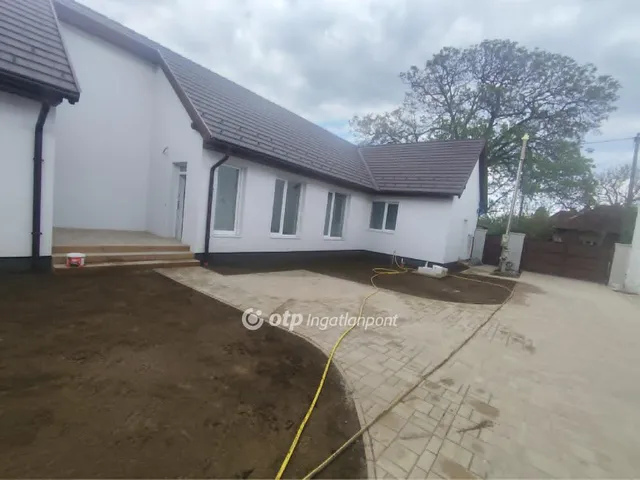 Eladó ház Szekszárd 95 nm