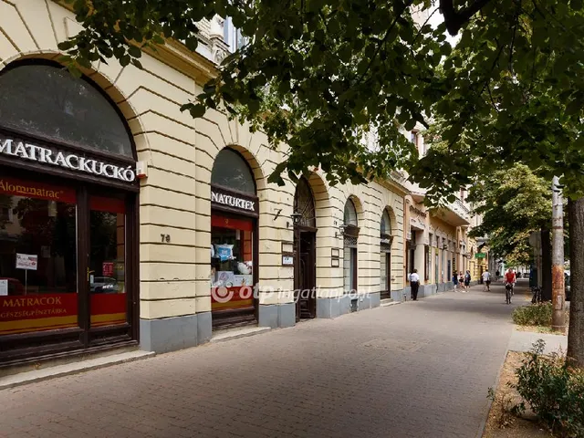 Kiadó kereskedelmi és ipari ingatlan Debrecen, Belváros 196 nm