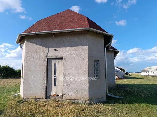 Eladó mezőgazdasági ingatlan Polgár 90 nm