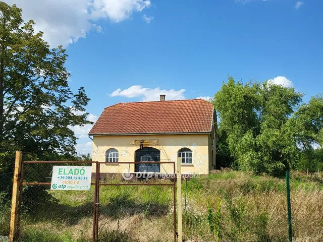 Eladó telek Debrecen 9000 nm