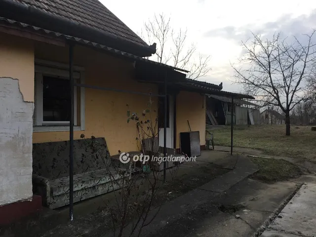 Eladó ház Nyírábrány, Központközeli 120 nm