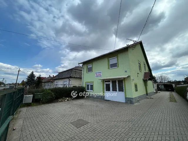 Eladó ház Debrecen 180 nm