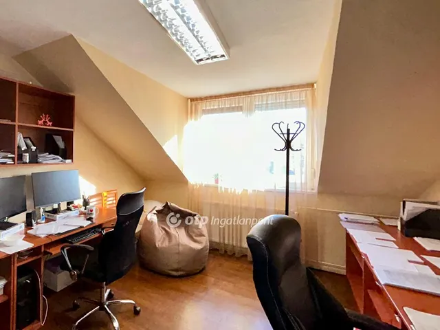 Eladó ház Debrecen, Nagyerdőalja 176 nm