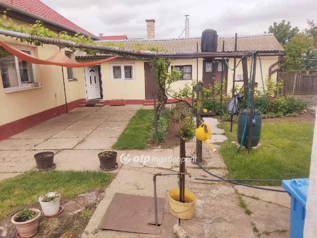 Eladó ház Hajdúhadház 100 nm