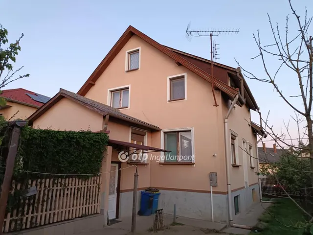 Eladó ház Debrecen 248 nm