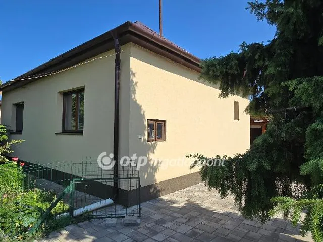 Eladó ház Debrecen 70 nm