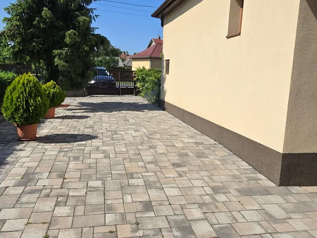 Eladó ház Debrecen, Tégláskert 70 nm