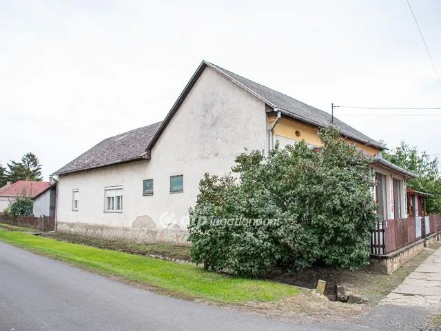 Eladó ház Tiszalök, Családi Házas övezet 147 nm