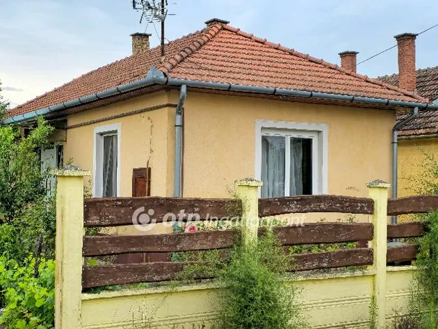 Eladó ház Létavértes, Főutca 56 nm