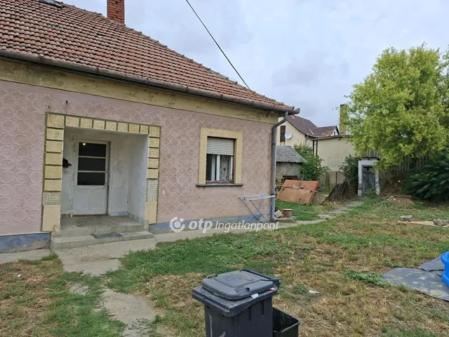 Eladó ház Egyek, Város szélén 83 nm