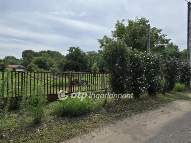 Eladó ház Vámospércs, Vasútállomás 80 nm