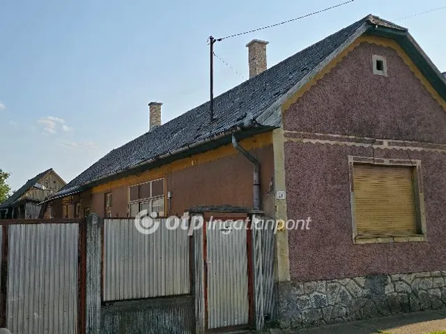 Eladó ház Hajdúhadház, Lakóövezet 67 nm